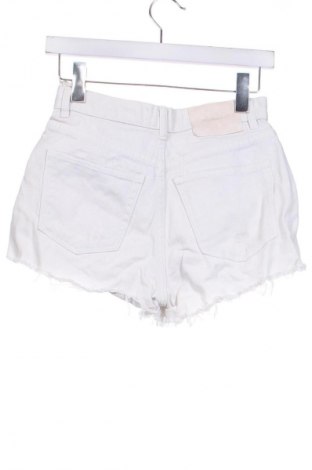 Damen Shorts Pull&Bear, Größe XS, Farbe Weiß, Preis 8,99 €