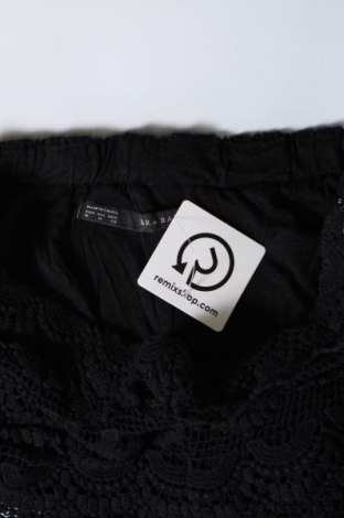 Pantaloni scurți de femei Zara, Mărime M, Culoare Negru, Preț 46,99 Lei