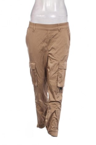 Damenhose Bershka, Größe M, Farbe Beige, Preis 20,49 €