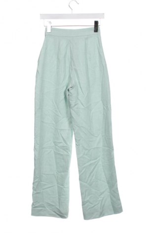 Damenhose Bershka, Größe XS, Farbe Grün, Preis € 8,49