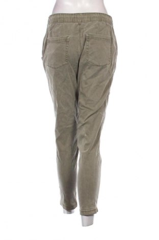 Pantaloni de femei Edc By Esprit, Mărime M, Culoare Verde, Preț 134,99 Lei