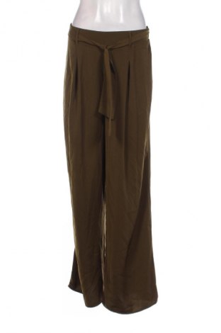 Pantaloni de femei Stradivarius, Mărime M, Culoare Verde, Preț 62,99 Lei