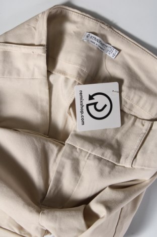 Damenhose Stradivarius, Größe S, Farbe Beige, Preis 10,99 €