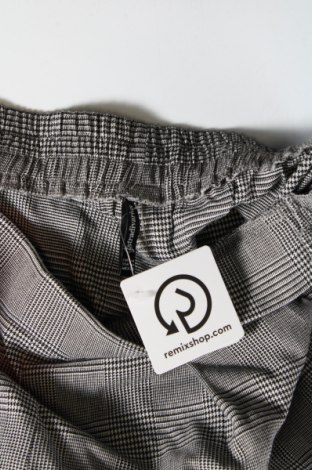 Damenhose Stradivarius, Größe M, Farbe Mehrfarbig, Preis € 20,49