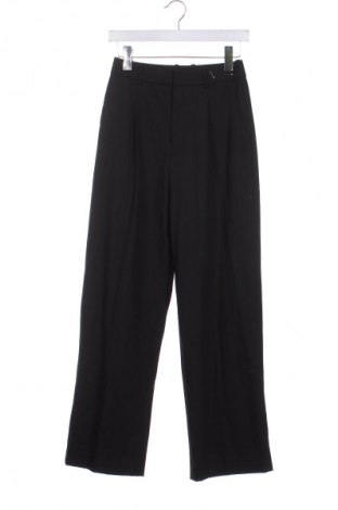 Pantaloni de femei Uniqlo, Mărime XS, Culoare Negru, Preț 104,59 Lei