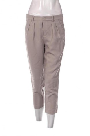 Pantaloni de femei United Colors Of Benetton, Mărime M, Culoare Bej, Preț 134,99 Lei