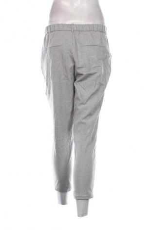 Pantaloni de femei Zara Trafaluc, Mărime M, Culoare Gri, Preț 22,99 Lei