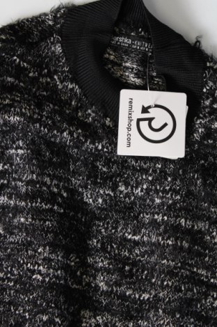 Damski sweter Bershka, Rozmiar M, Kolor Czarny, Cena 55,99 zł