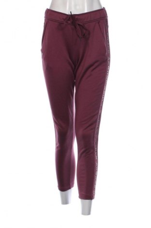 Pantaloni trening de femei Under Armour, Mărime S, Culoare Mov, Preț 134,99 Lei