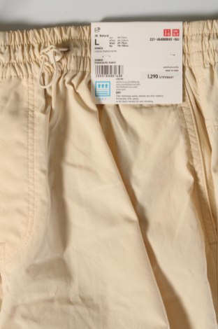 Pantaloni trening de femei Uniqlo, Mărime L, Culoare Bej, Preț 86,73 Lei