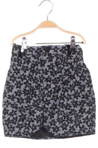 Kinderrock Unbranded, Größe 4-5y/ 110-116 cm, Farbe Grau, Preis € 3,99