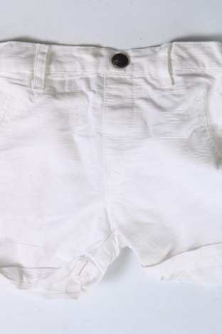 Kinder Shorts, Größe 6-9m/ 68-74 cm, Farbe Weiß, Preis 9,99 €