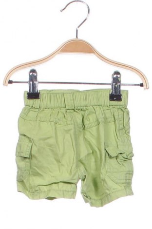 Pantaloni scurți pentru copii F&F, Mărime 1-2m/ 50-56 cm, Culoare Verde, Preț 46,99 Lei