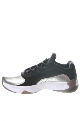 Încălțăminte bărbătească Air Jordan Nike, Mărime 39, Culoare Negru, Preț 659,00 Lei