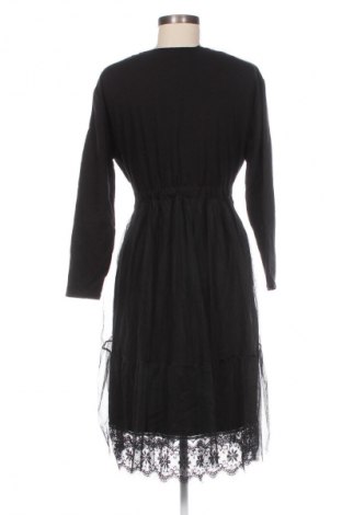 Kleid, Größe M, Farbe Schwarz, Preis 10,99 €