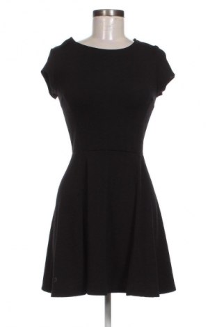 Rochie Bershka, Mărime S, Culoare Negru, Preț 59,99 Lei