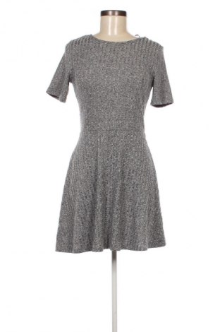 Kleid H&M Divided, Größe S, Farbe Grau, Preis € 14,83