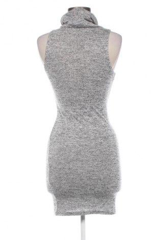 Kleid Nly Trend, Größe S, Farbe Grau, Preis 5,99 €