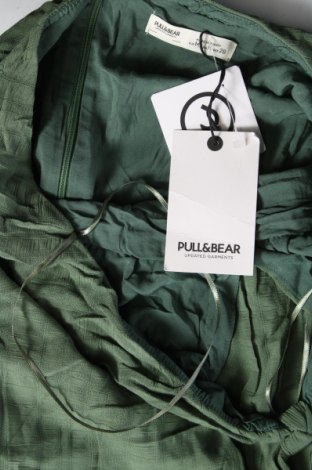 Рокля Pull&Bear, Размер M, Цвят Зелен, Цена 46,49 лв.