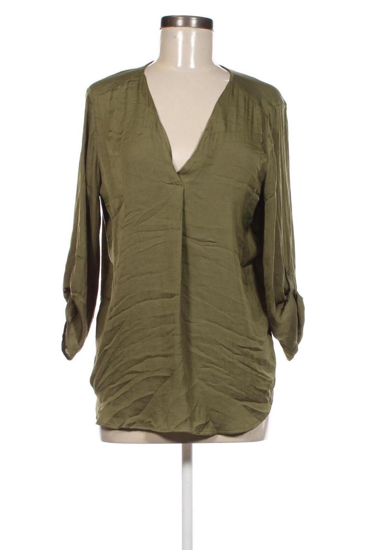 Damen Shirt Stradivarius, Größe XL, Farbe Grün, Preis € 13,49