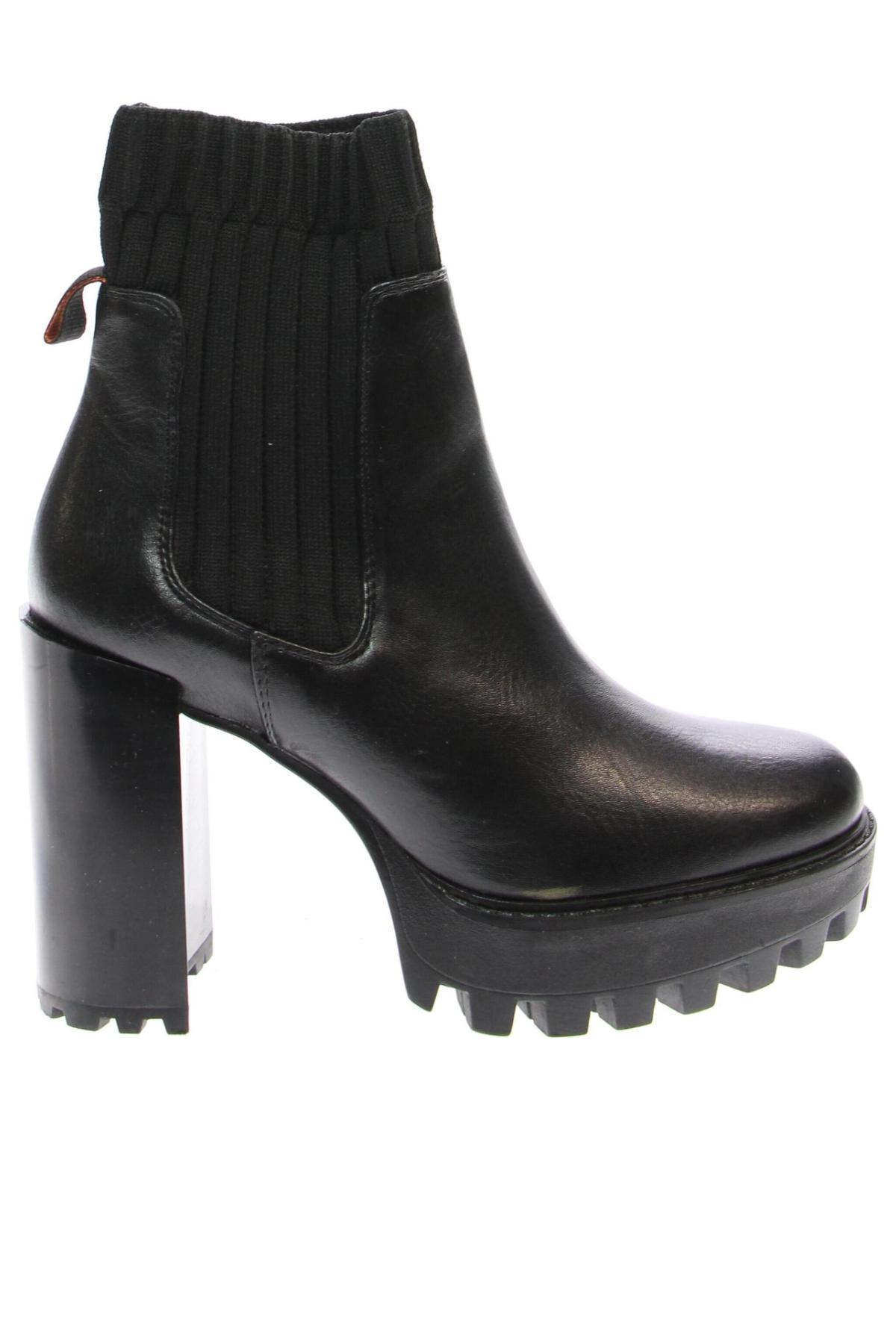 Damen Stiefeletten Bershka, Größe 35, Farbe Schwarz, Preis € 22,00