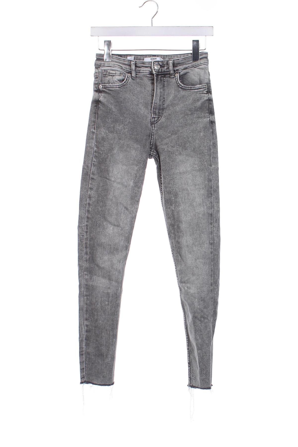 Damskie jeansy Bershka, Rozmiar S, Kolor Szary, Cena 43,99 zł