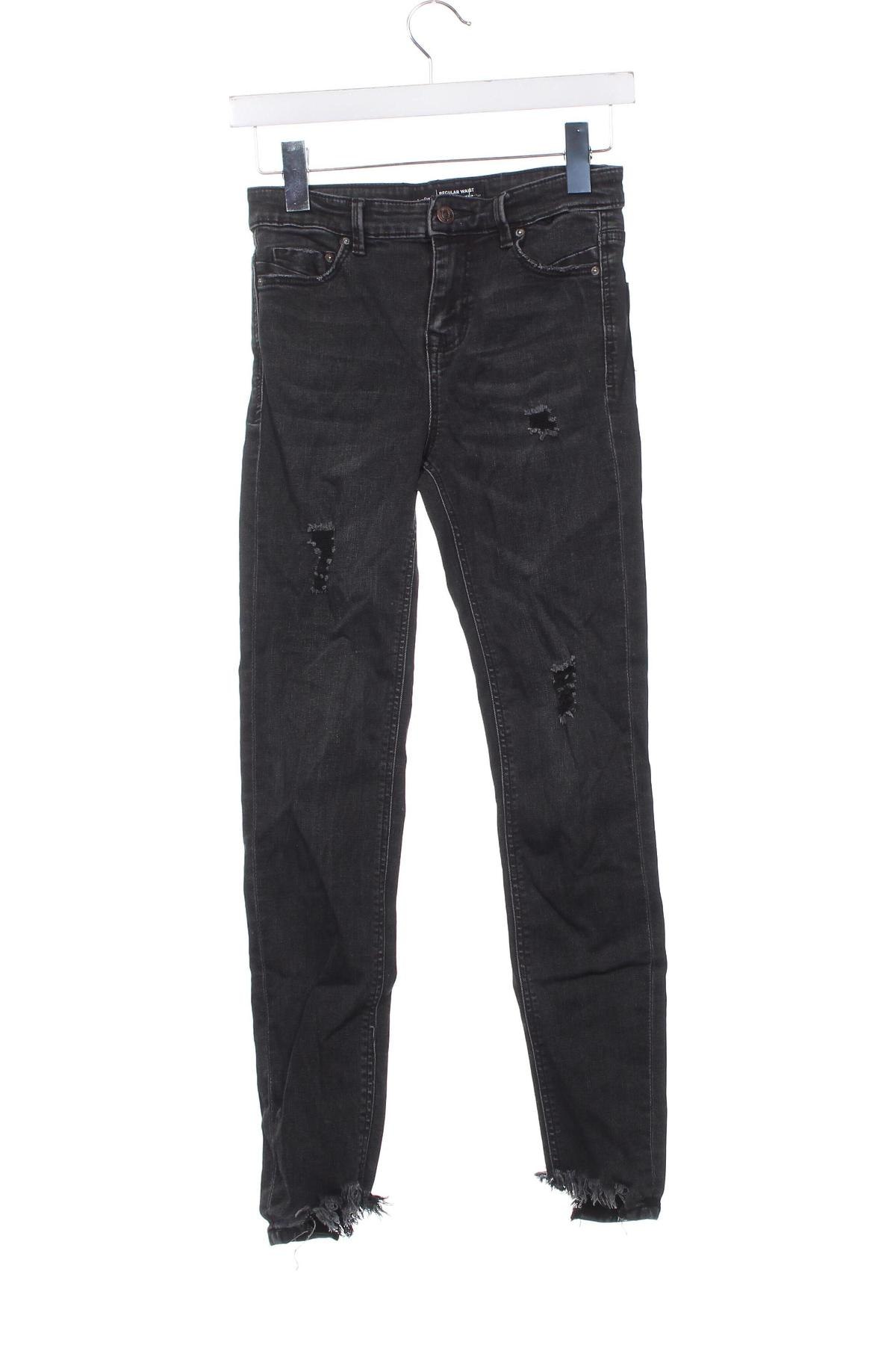 Damen Jeans Stradivarius, Größe XS, Farbe Grau, Preis 8,49 €