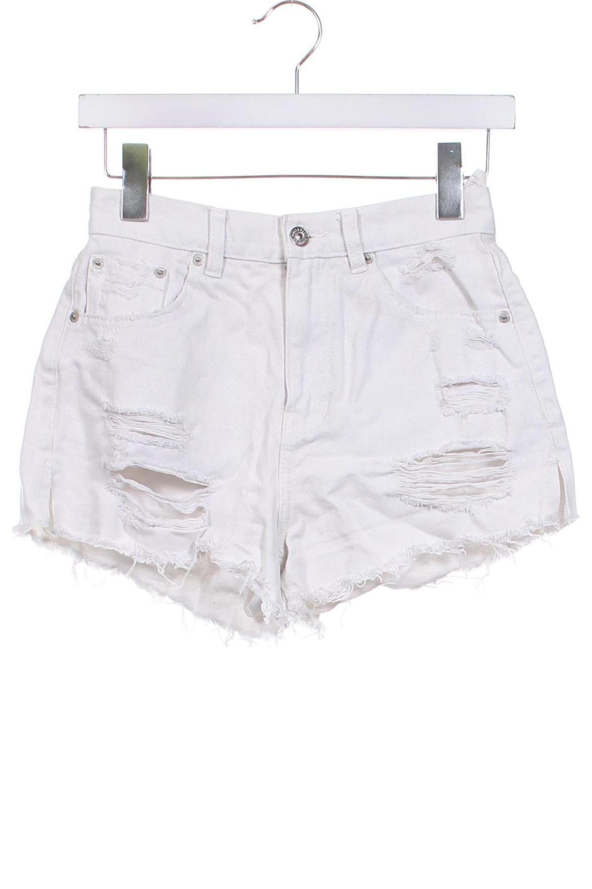 Damen Shorts Pull&Bear, Größe XS, Farbe Weiß, Preis 8,99 €