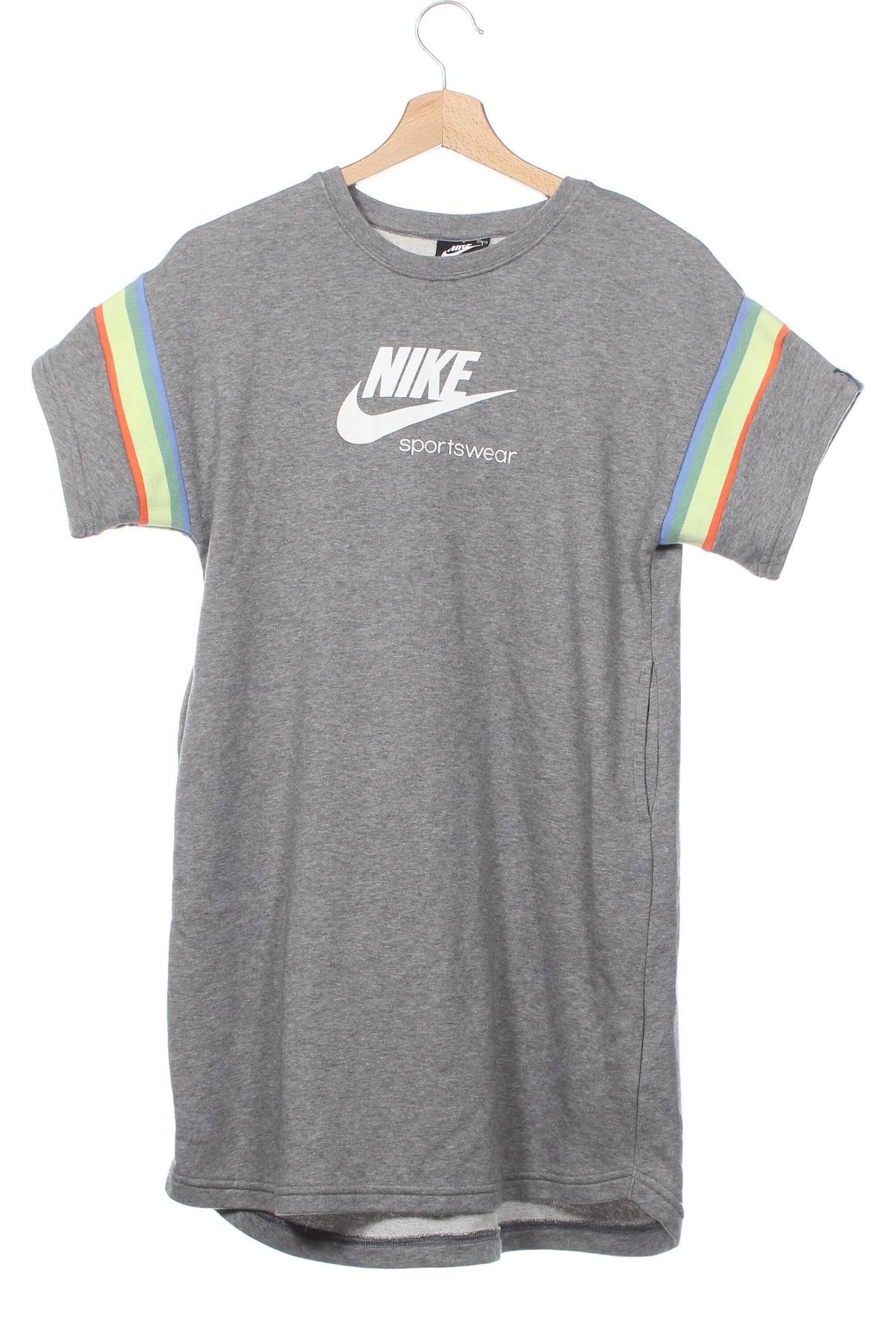 Detské šaty  Nike, Veľkosť 9-10y/ 140-146 cm, Farba Viacfarebná, Cena  13,95 €