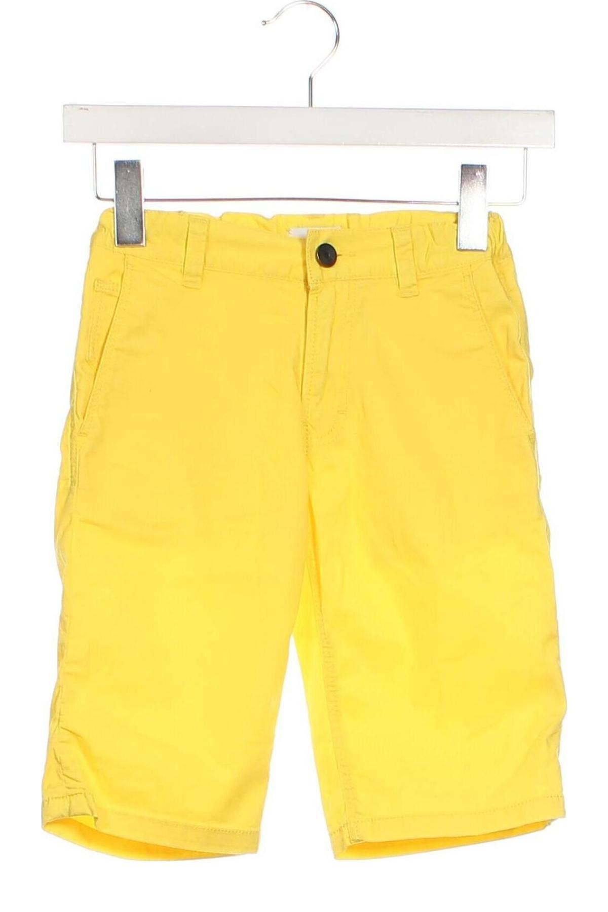 Kinder Shorts Hugo Boss, Größe 7-8y/ 128-134 cm, Farbe Gelb, Preis 31,71 €