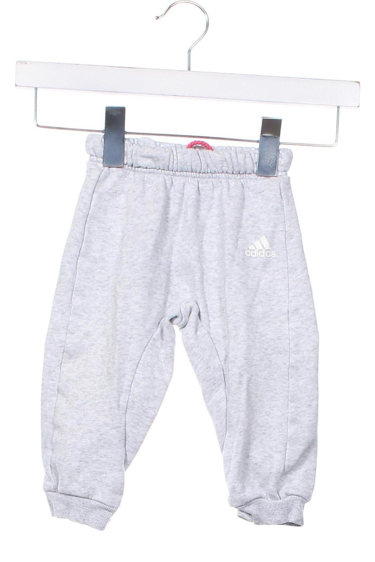 Kinder Sporthose Adidas, Größe 6-9m/ 68-74 cm, Farbe Ecru, Preis 17,90 €