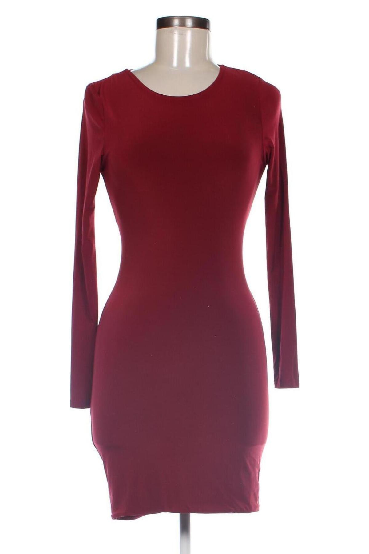 Kleid Pretty Little Thing, Größe M, Farbe Rot, Preis 20,49 €