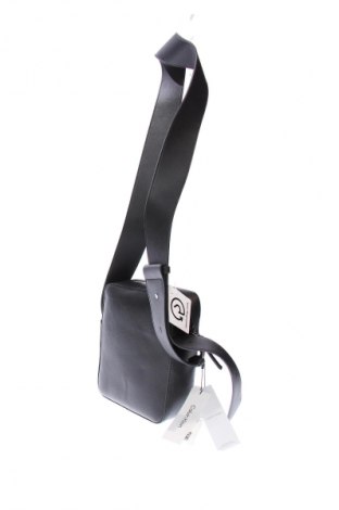 Kabelka  Calvin Klein, Farba Čierna, Cena  83,95 €