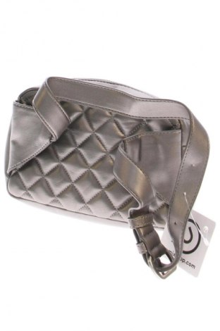 Чанта за кръст Love Moschino, Цвят Бежов, Цена 314,01 лв.