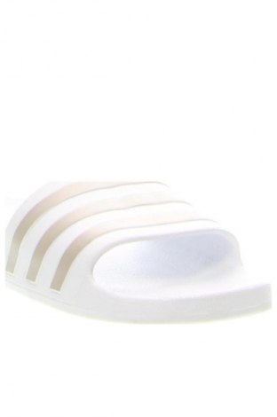 Papuci Adidas, Mărime 37, Culoare Alb, Preț 163,99 Lei