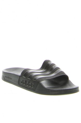 Papuci Adidas, Mărime 43, Culoare Negru, Preț 157,99 Lei