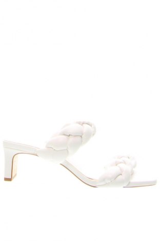 Чехли H&M, Размер 38, Цвят Бял, Цена 38,99 лв.