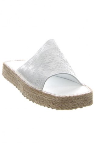 Pantolette RunnerBoss, Größe 40, Farbe Weiß, Preis € 41,99