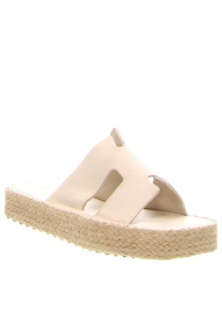 Чехли RunnerBoss, Размер 39, Цвят Бежов, Цена 68,99 лв.