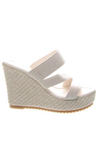 Pantofle Unbranded, Velikost 35, Barva Béžová, Cena  639,00 Kč