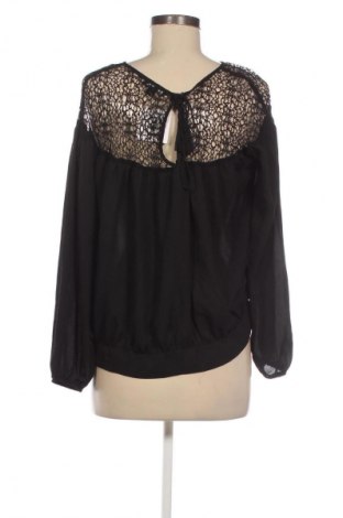 Дамска блуза Amisu, Размер M, Цвят Черен, Цена 10,00 лв.
