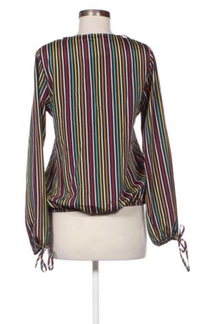 Γυναικεία μπλούζα Apricot, Μέγεθος XS, Χρώμα Πολύχρωμο, Τιμή 17,00 €