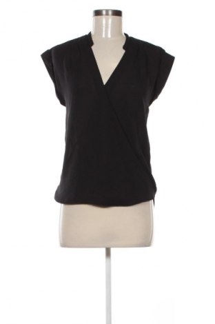 Dámská halenka Atmosphere, Velikost XXS, Barva Černá, Cena  199,00 Kč