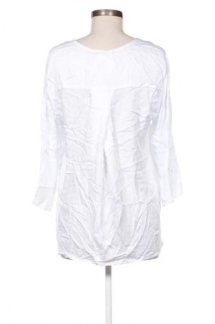 Dámská halenka Base Level, Velikost L, Barva Bílá, Cena  939,00 Kč