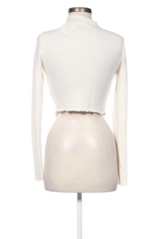 Γυναικεία μπλούζα Bershka, Μέγεθος M, Χρώμα Λευκό, Τιμή 9,72 €