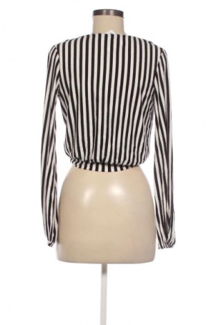 Дамска блуза Bershka, Размер S, Цвят Многоцветен, Цена 19,00 лв.
