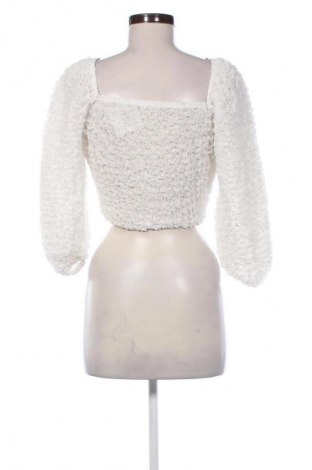 Damen Shirt Bershka, Größe S, Farbe Weiß, Preis 9,72 €