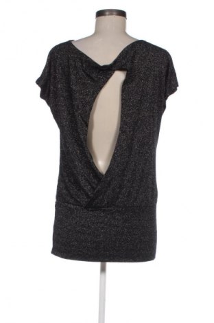 Γυναικεία μπλούζα Bershka, Μέγεθος M, Χρώμα Πολύχρωμο, Τιμή 10,00 €