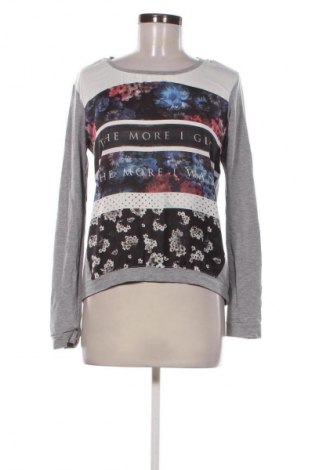 Дамска блуза Bershka, Размер M, Цвят Сив, Цена 12,99 лв.