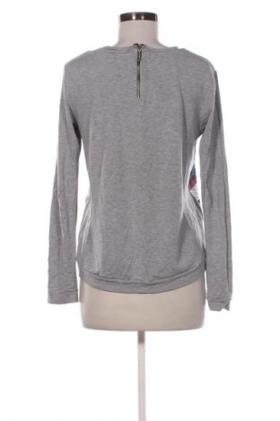 Дамска блуза Bershka, Размер M, Цвят Сив, Цена 12,99 лв.